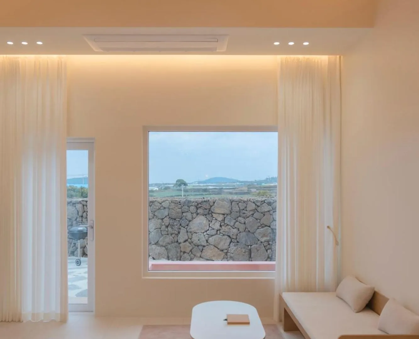 Gitdeun Stay Jeju 0*,